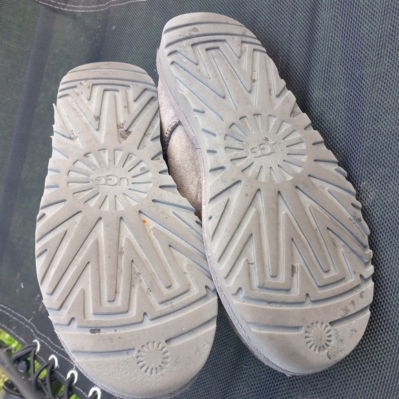 Ugg min Bailey bow boot II - Picture 3 of 3